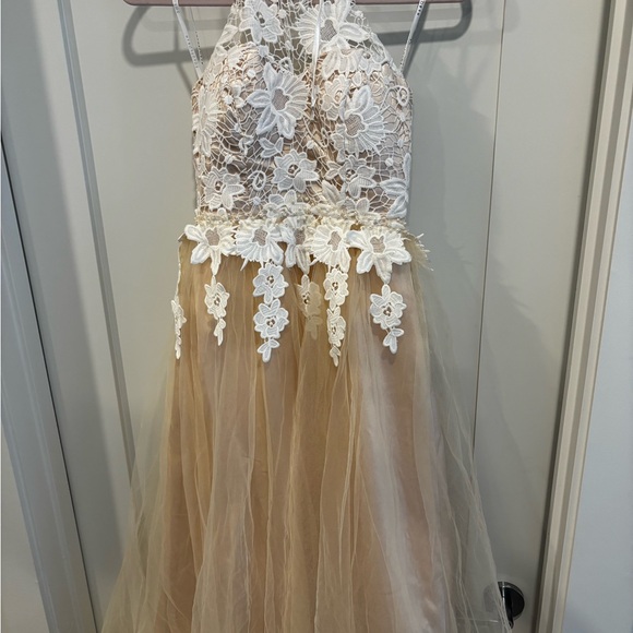 Masquerade White and Cream Halter Gown for Prom/wedding - Picture 10 of 10